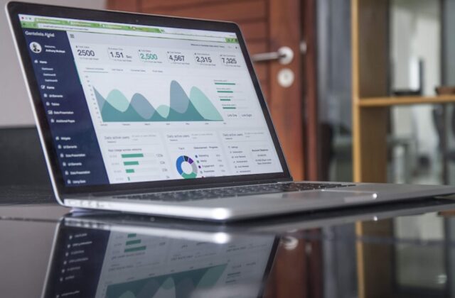 SoftVAP SEO analytics and keyword research workspace